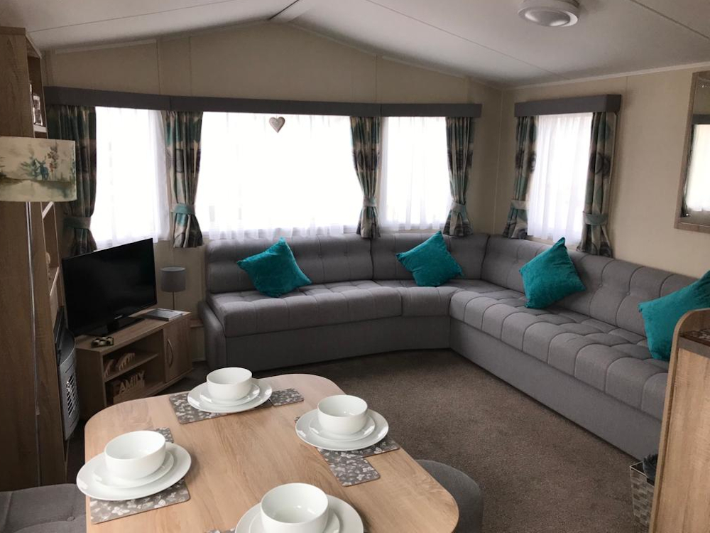 caravan-living-room-1000×750
